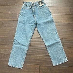Abercrombie ankle straight jeans ultra high ride size 29 extra short curve love.